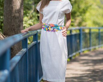 Vintage White With A Splash Of Vibrant Color Belted Dress (Size Medium/Large)