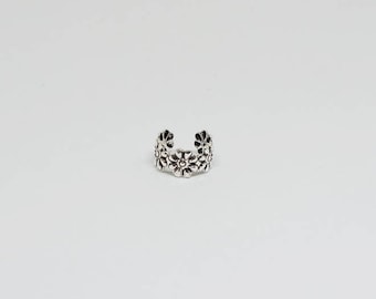 WS2023JUL214 (Ear Cuff - Silver)