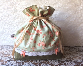 Romantic drawstring bag - green with orange flowers