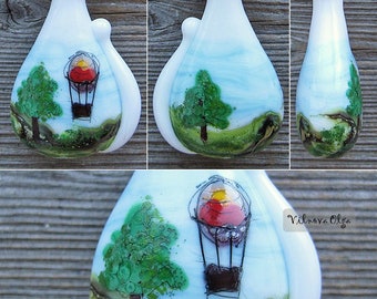 Cat with Air Balloon focal lampwork bead