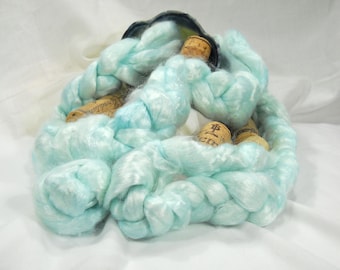 Spangled Cotinga, Bamboo roving 1.0oz