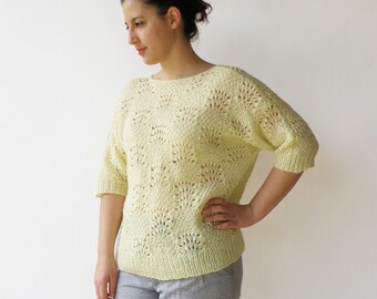 Vintage 1960s Sweater / Handknit Sweater / Size M L