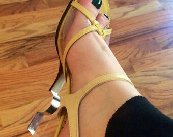 Vintage Stanley Philipson Yellow Leather & Clear with Clear Lucite Heel