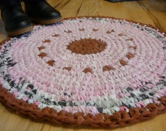 Round Rag Rug 24" Pink color Rag Rug, Crochet Rug, Bath mat