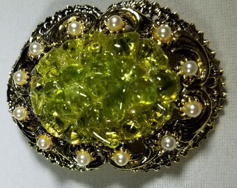 Green-Brooch-Pin-Vintage-Jewelry-Pearls-Accessories