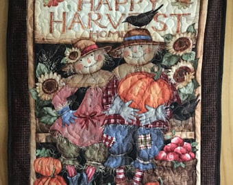 Scarecrow Wall Hanging Quilt, Quilted Scarecrow Fiber Art, Thanksgiving Wall Hanging, Fall Autumn Decor