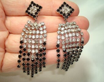 1980's Dangly Clear and Black Rhinestone Pierced Earrings.