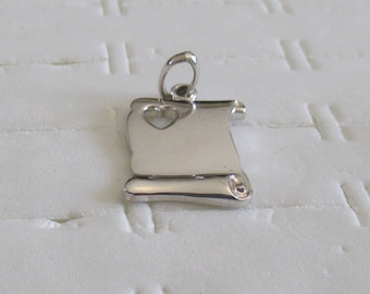 Silver scroll pendant