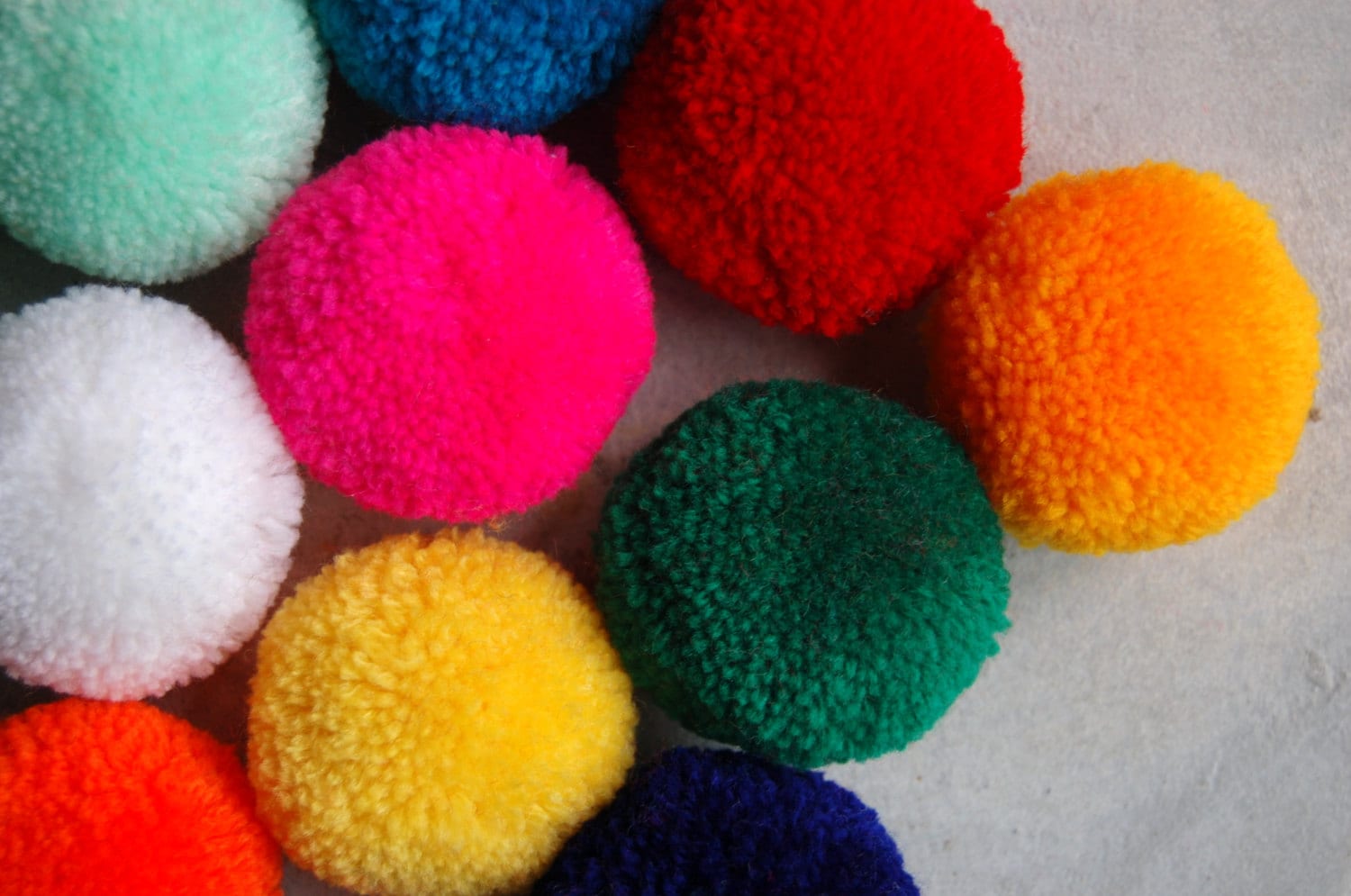 50 PCS x Large Pom Poms Handmade Craft Supply in Mixed Colors