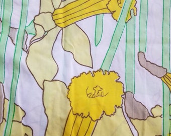Vtg Twin Fitted Daffodil Sheet, Martex West Point-Pepperell, Yellow Floral Daffodil Sheet, Vintage Twin Fitted Sheet