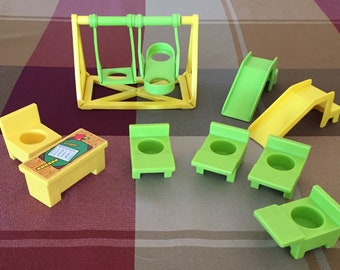 Vintage 1971 Fisher Price Little People School Accessories #923