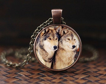 Wolf Pendant, wolf necklace, wolf couple, wolf loyalty necklace, Loyalty pendant, wolves jewelry, nature necklace