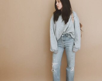70s GREY RAGLAN SWEATSHIRT // Grey Sweatshirt // Crewneck // Thrashed Sweatshirt // Xs Small Medium