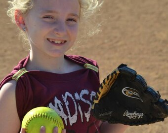 t-shirt bands, softball, t-shirt scrunchies, sleeve bands, sleeve ties, soft ball lacing, sport ties, sleeve scrunchies