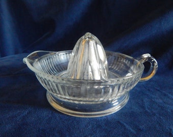 Vintage 1940's Hocking Glass Juicer