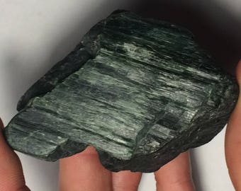Gem-quality Healerite Serpentine, (Kundalini/Transformation/Mainfestiation)
