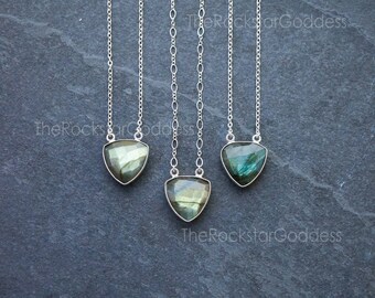 Labradorite Necklace / Silver Labradorite / Labradorite Jewelry / Labradorite Pendant