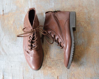 brown ankle boots, vintage 80s lace up leather boots, buckle danexx boots, size 7 boots