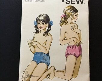 Vintage, Sewing Pattern, Kwik Sew, Kerstin Martensson Design, kwik Sew 221, Girls Clothes, Panties, Stretch Knit, Kids Underwear, Scrapbook