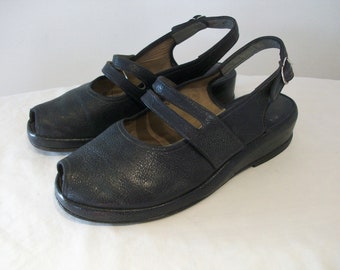 Adorable 1940s platform peep toe low wedges US 6 / UK 4 WW2