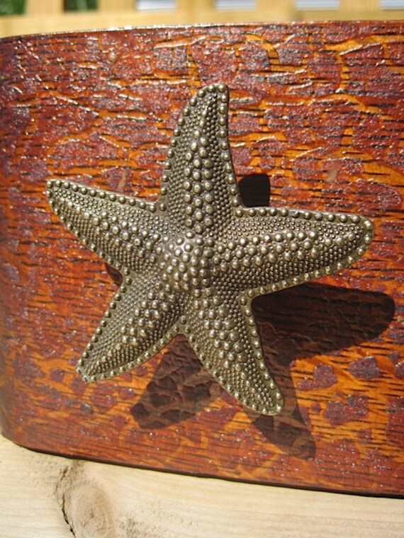 Starfish Drawer Knobs Pulls in Brass Toned Metal