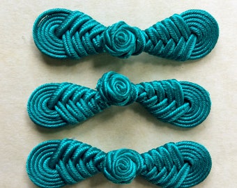 Teal frog closure. Rose round. Set of 3