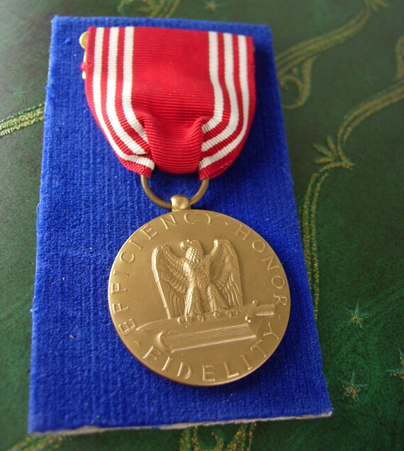 Wwii Army Medal United States Good Conduct Red White Stripe