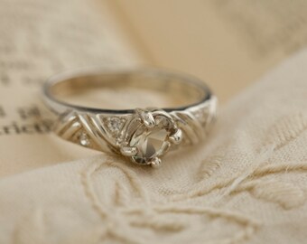 Oregon Sunstone in Sterling Silver Ring, Style VD