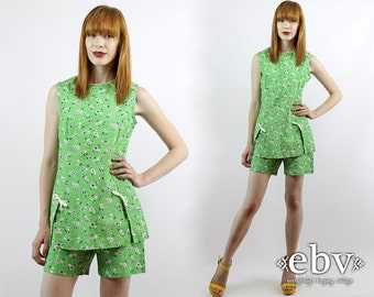 Vintage 70s Floral Top + Shorts Outfit XS S Two Piece Set Two Piece Outfit Separates High Waisted Shorts Matching Set High Waist Shorts