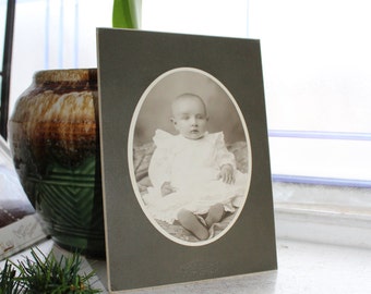 Antique Photograph Victorian Baby 1800s Cabinet Card