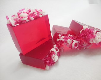 Candy Apple Soap - Pink Apple Soap - Glycerin Soap - Fruity Soap - Valentines Day Soap - Moisturizing Soap - Pink Soap - Fresh Apple Soap