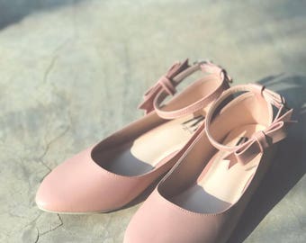 Women Slip On - Pointed Toe Flats! Nude Pink