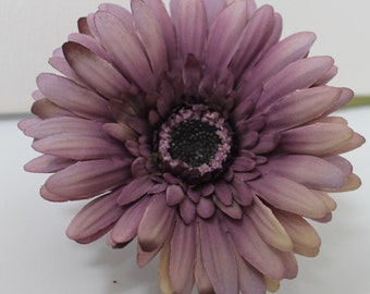 Lavender Silk Daisy / Silk Florals / Silk Flowers / Crafting Flowers / Artificial Flowers / DIY Hair Flowers / Wedding Flowers / Lavender