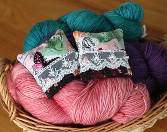 Lavender Sachets, Set of 2 Organic Lavender Pillows, Dried Lavender for Yarn Storage