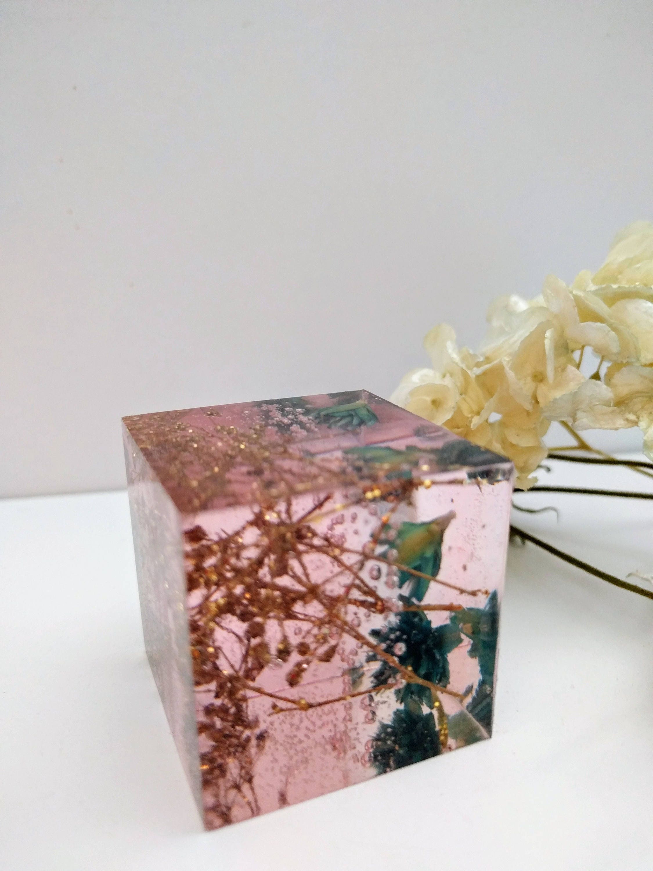 Pet Resin Paperweight Ashes Keepsake cube. Memorial Sympathy