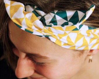 Handmade hairband * triangle *.