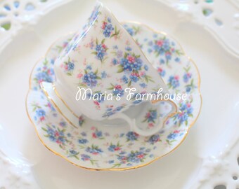 Tea Set, Vintage English Bone China Tea Cup and Saucer by Royal Albert, Nell Gwynne Series, Covent Garden Pattern - c. 1970s - 1980s