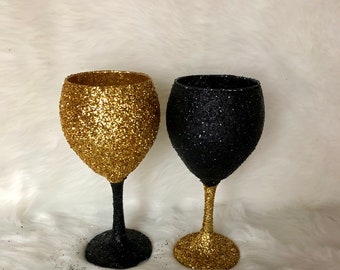 Black and Gold Glittered Goblet Set