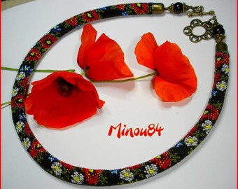 Beaded crochet spiral poppies pattern