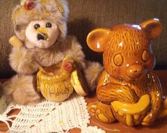 Sale-Vintage Bear & Honey Pot Honey Pot