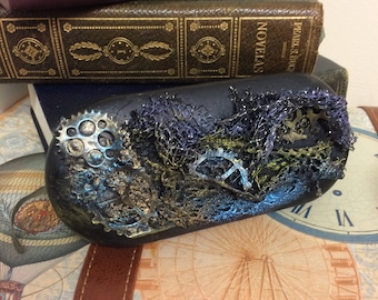 Steampunk Glasses Case. Recycled and covered in Powertex, Cogs, Lace , 3d filler paint mica powders and much more. Great Unisex present