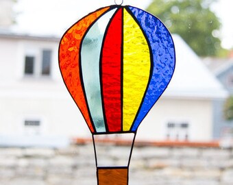 Hot Air Balloon Suncatcher, Tiffany Stained Glass, Window art, Rainbow, Dancing Light
