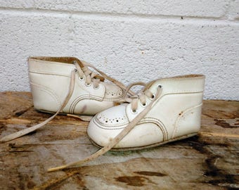 Vintage Baby Shoes - Leather Baby Shoes - Nursery Decor - Baby Gift - Baby Shower