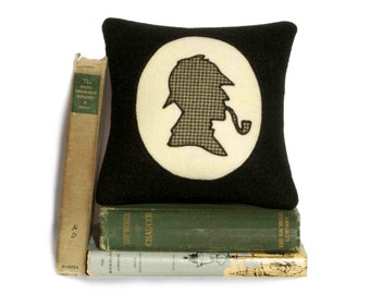 Sherlock Holmes Book Lovers Bookshelf Pillow Houndstooth Shadow Silhouette