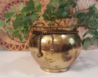 Vintage 5.25" brass planter with braided rope trim. Rustic. Eclectic. Boho. Nautical. Coastal.
