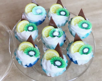 10 Miniature Fruit Cupcake,Miniature Fruit cake,Miniature cupcakes,miniature sweet,miniature bakery,Dollhouse cake,Kiwi,Chocolate