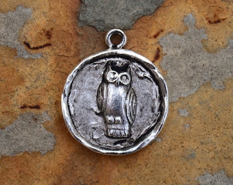 1 Antique Silver Owl Charm 24x20mm Nunn Designs