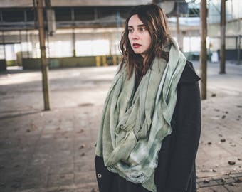 Ava // Circle scarf // Layer scarf // One of a kind // Green