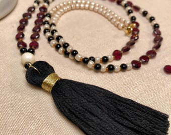Black Tassel Garnet Necklace