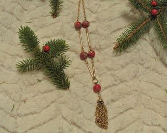 A Darling Necklace with a Sarah Coventry Tag